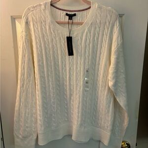 Tommy Hilfiger sweater